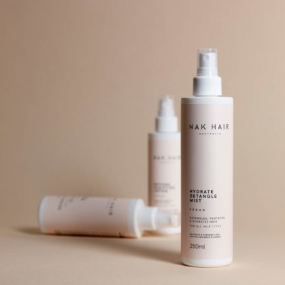 Nak Hydrate Detangle Mist - Image 2